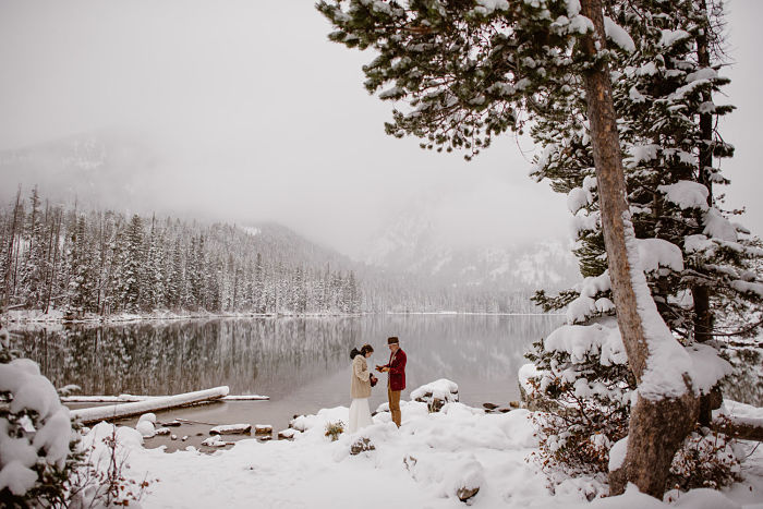 Morgan and Luke’s Romantic Snowy Wedding in Wyoming - Perfect Venue