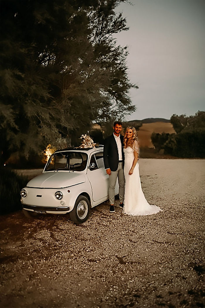 Katie and Johnnie’s Sunset Elopement in Val d’Orcia, Tuscany - Perfect Venue