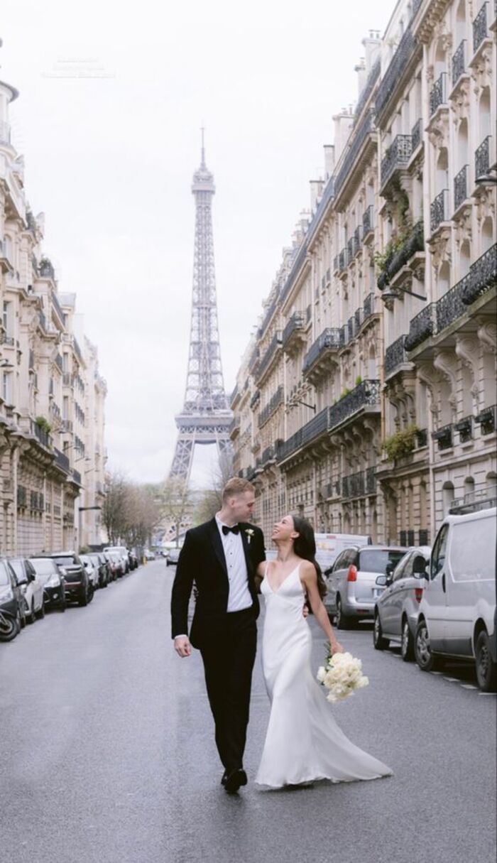 Boda elopement en París en sus pintorescas calles con vistas a la Torre Eiffel - Pinterest